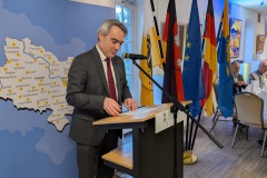 PXL_20250215_153402926