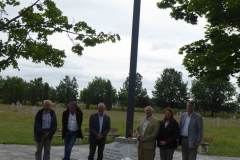 Landesvorstand beim Totengedenken in Groß Nädlitz