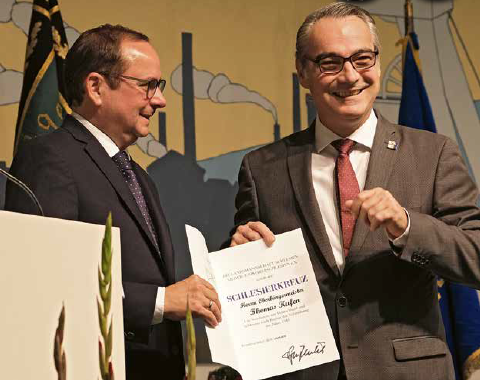 Schlesierkreuz für Essens Oberbürgermeister Thomas Kufen