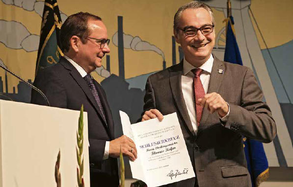 Schlesierkreuz für Essens Oberbürgermeister Thomas Kufen